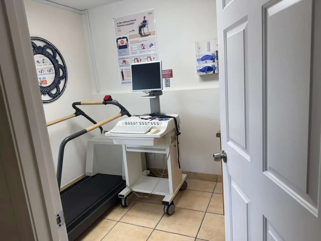 Cardiac stress test and EKG equipment El Cajon urgent care